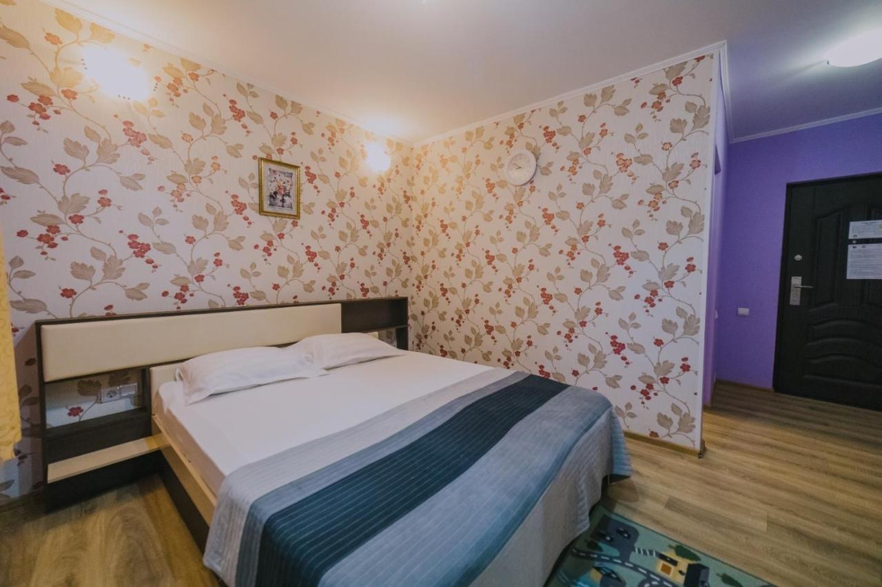 Hostel Denisa Buzău Exterior photo